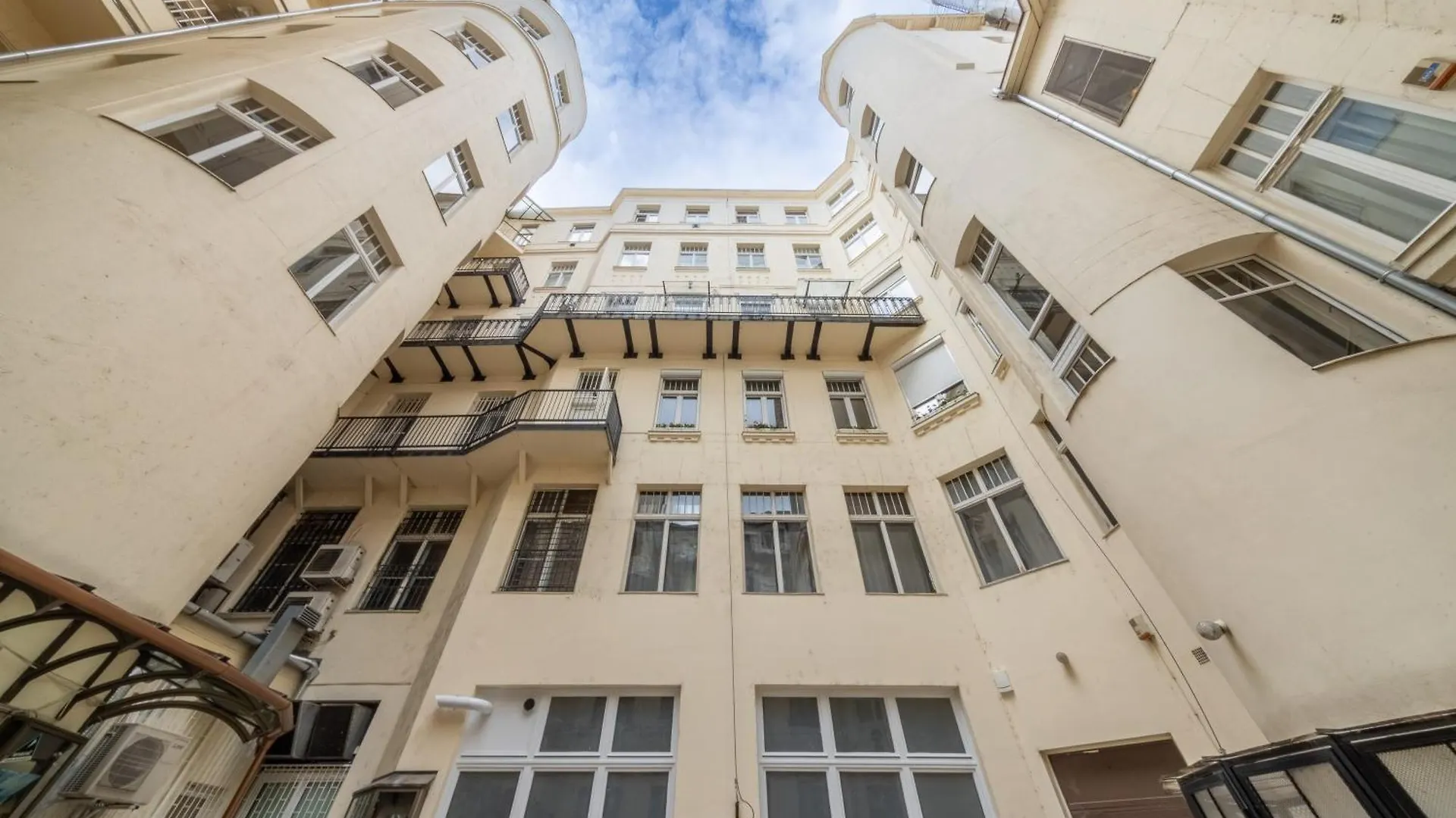 Katalin Apartment Budapest 0*,